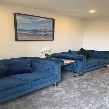 Beachfront Haven Christchurch Esterno foto