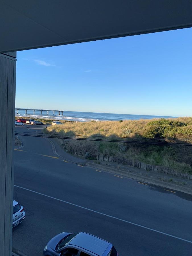 Beachfront Haven Christchurch Esterno foto