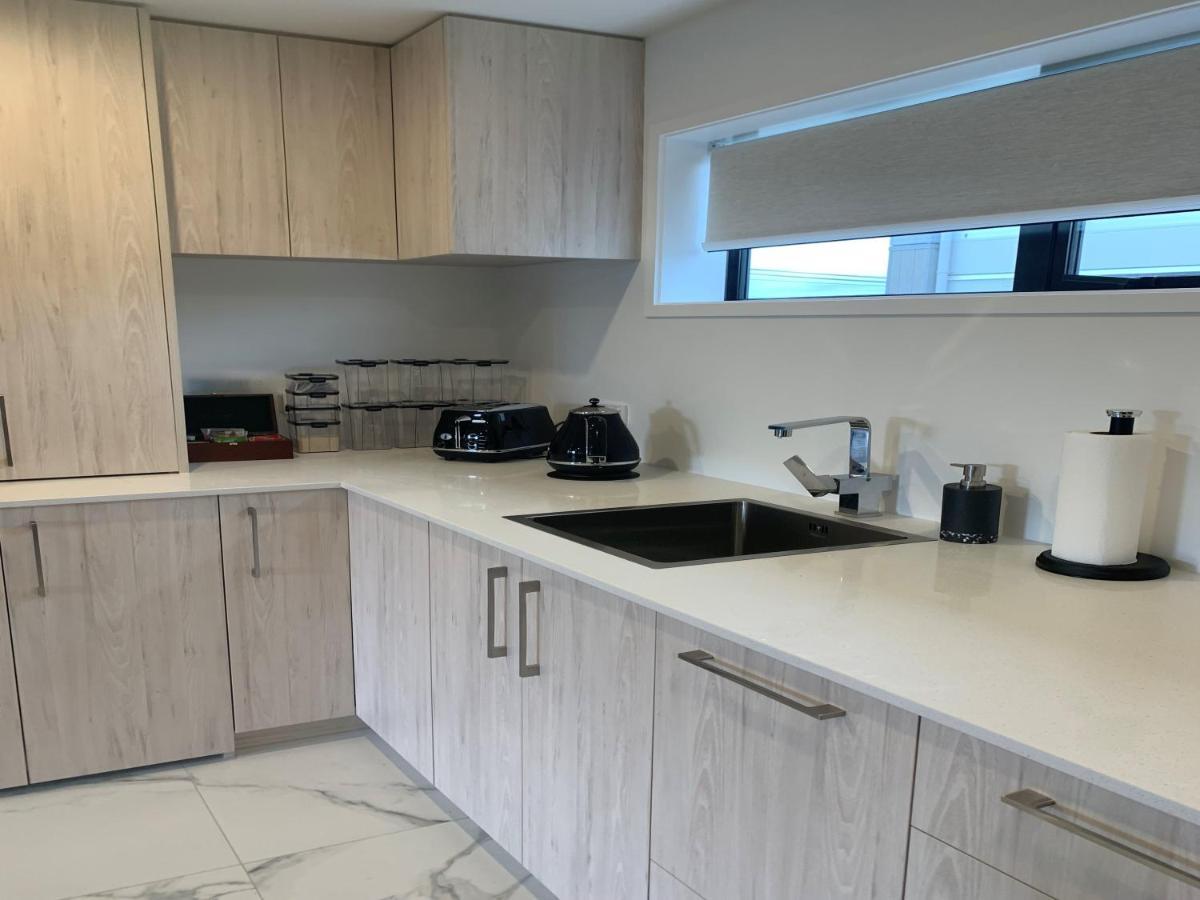 Beachfront Haven Christchurch Esterno foto