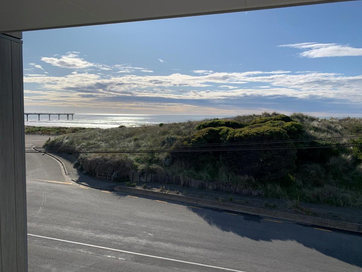 Beachfront Haven Christchurch Esterno foto